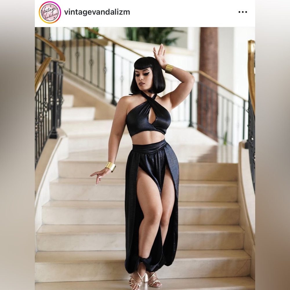 Vintage Vandalizm Esmeralda Set (Black Satin)